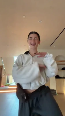 charlidamelio - I need you to spank me, Daddy. It makes me so wet.