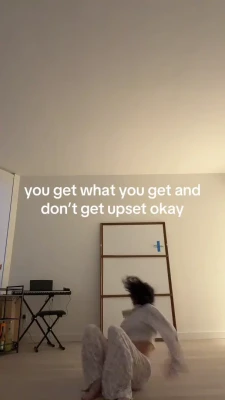 charlidamelio - what do you do if you wake up to this 🥰