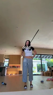 charlidamelio - Go ahead 💁🏻‍♀️