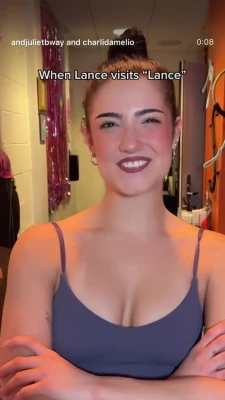 charlidamelio - Who can put that million dollar smile on my pretty little face? part 1