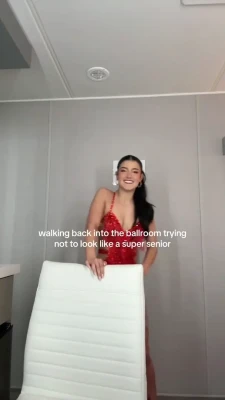 charlidamelio - Fresh out the covers booty