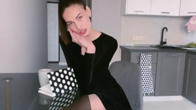 fifigirl9 - ＤＲＯＰＰＩＮＧ ＳＯＯＮ 🍆💦  I know you wish this