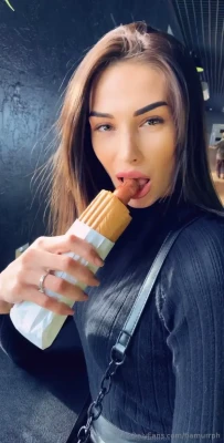 fifigirl9 - Bit hairy