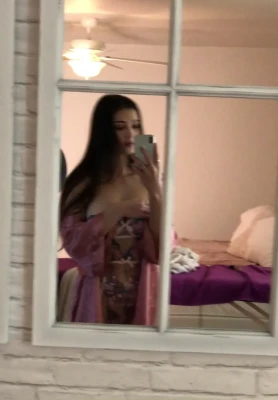 skilah - Mirror mirror on the wall….