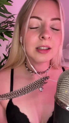 asmrjanina - Scrub my back?