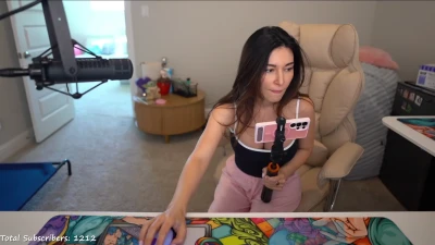 alinitydivine - If my middle finger is bigger than your cock send $20 to my inbox