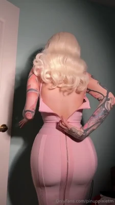 therealpinuppixie - A picture to lift your spirits 💜