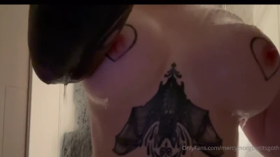mercymorgbigtitsgoth - Wanna shower with me? 🍑🚿 I need you to wash my back! 👅