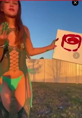 jennyypopach - Love. It's ok if I show you my little ass up close, right? 😈😈