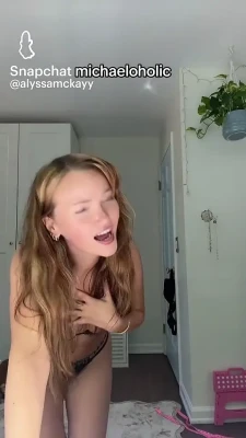alyssamckayyy - Open wide... 🚂👅