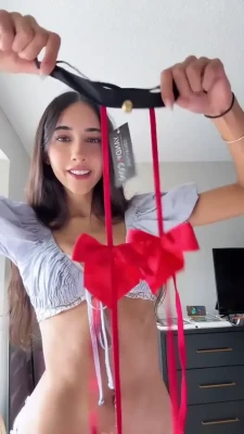 izzygreen - Let s Both Be Naughty  amp  Save Santa The Trip Tonight