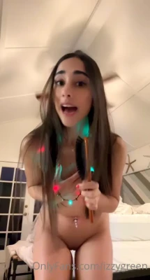 izzygreen - Today is my birthday so I m hoping to get some good videos to post  