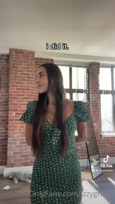 izzygreen - wyd today?? 😈