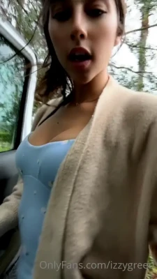 izzygreen - Who wants to play a game where you buy me things off my Amazon