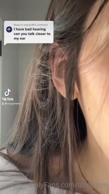 izzygreen - Close Up Video from those Latex Socks!