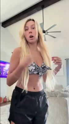 halieywelch - Hi, Babe 😘