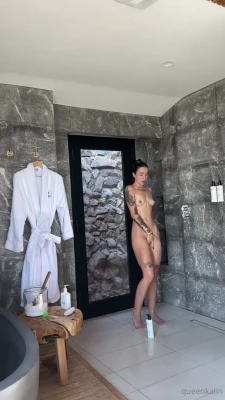queenkalinxxx - Would you breed me?  https://onlyfans.com/773434369/jezebeljuggz