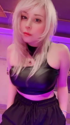 yurikotiger - Feeling ultra sexy 🖤💜🖤💜