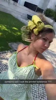esterrdobrik - A glimpse of my workout from today. No sexy stuff. Just sweating. No
