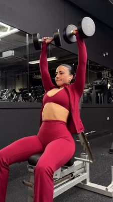 abcdefghijkleila_ - 💪 who likes strong strippers??