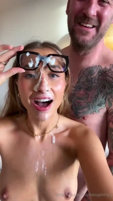 lilydaisyphillips - Join Me on the beach   -