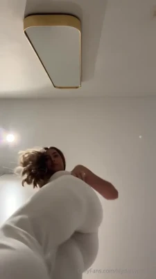 lilydaisyphillips - Hey my lovers 😝😝🥰🥰