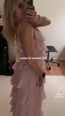 elsajeejee - Want me to take them off for you?