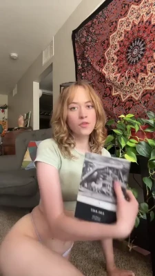 bug - You want some help tonight. Check out this JOI with the sexy Alexis