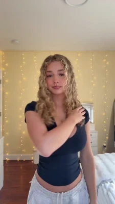 kirapregiato - What’re y’all tryna see on my onlyfans this week? part 1