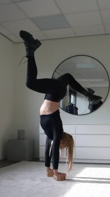 guusje - It’s a cute boob day 😘 what pic is best? 😏😏