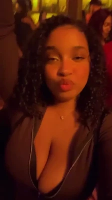 corierayvon - Don't be shy, dive in 💦