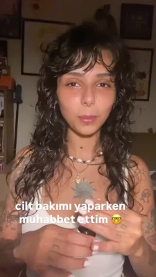 ciciguner - Screenshot from a video, just captured a sexy perfect hair moment
