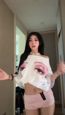 caroline_slt8 - Amazing content today with the beautiful Eliza Rae, stay tuned, you