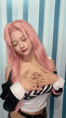 jane_calistaa - Please spoil me daddy 🥺  If you buy something off either of my