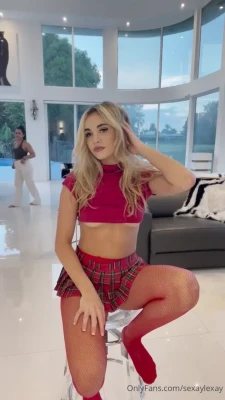 alexisdreamie - my fav pic position 📸