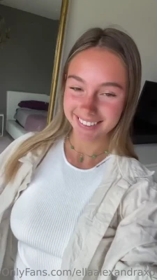 ellaalexandraxo - Behind the scene  a little