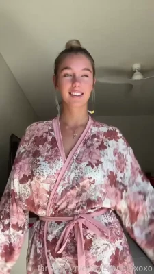 ellaalexandraxo - Last video of the year   Happy New Year       Ultimo video del año  