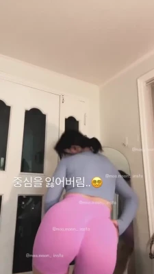 moon_nyang_ - I hope your day is as nice as my ass 😚