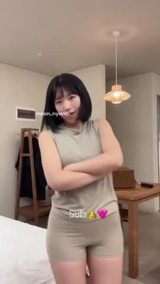moon_nyang_ - Lotioning up my boobs for the 1-2-go. Thanks Driver 😉💕💕