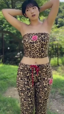 moon_nyang_ - Where would you rather cum: on my ass or my tits? 🙈