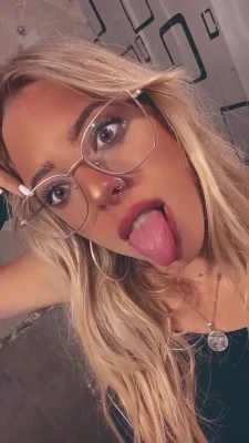 natijota - Go ahead and unlock some of that nasty content in the DM 😉