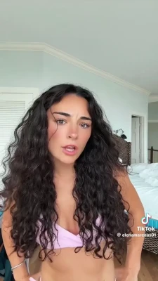 elena_arenas01 - Which one looks best on me?