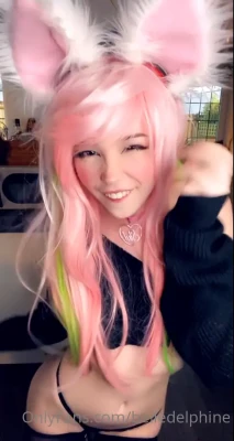 belledelphine - Pedsrmeds is Smothered Under my Stinky Feet. After working out, I