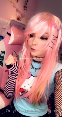 belledelphine - ✨FRIDAY'S SCENE!✨ Someone say ANAL? 🍑 Dredd just knows my ass