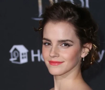 emmawatson - I've been MIA... so don't wait to grab this live! 😏 part 1
