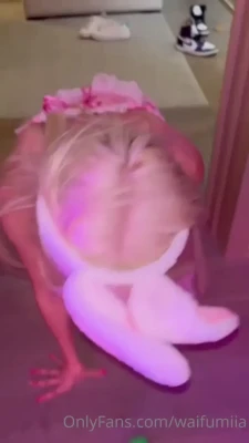 waifumiia - I was so fucking horny I just had to play with my pussy!