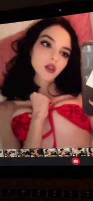 svvvn - Come rub my pussy through my panties 😍