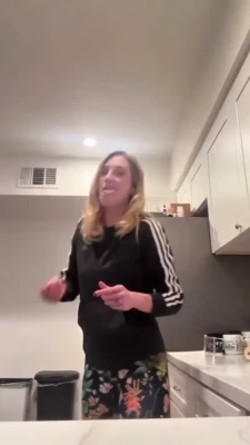 maudegarrett - Swipe for boobs :)