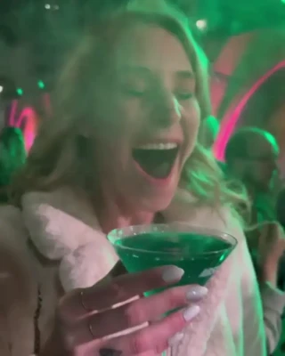 maudegarrett - hi baby, your housewife is ready ❤
