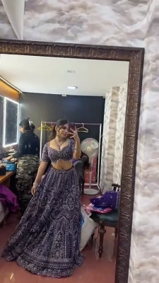 suramyapandiya - I just love showing off my big tits xxx